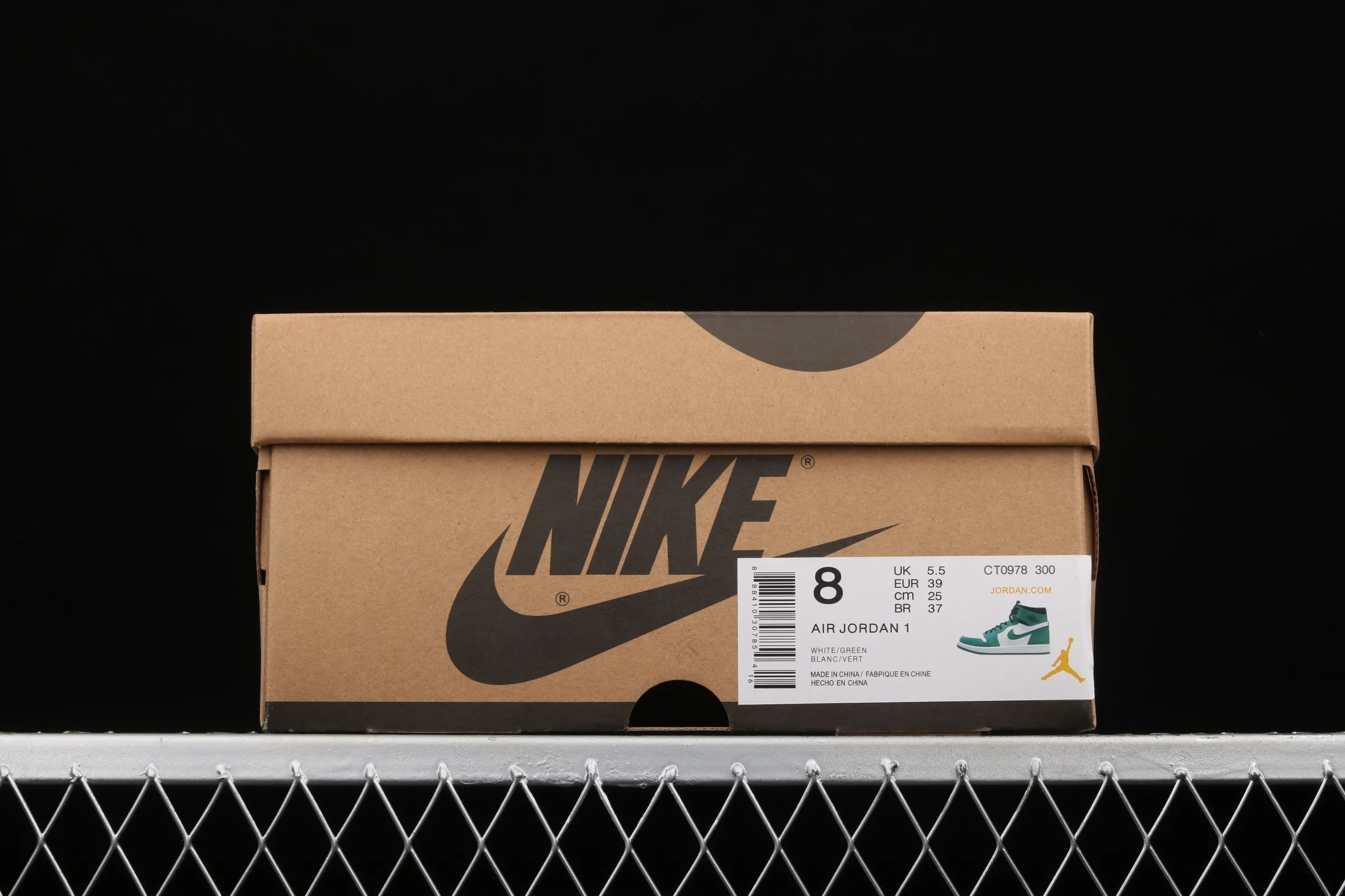 All categories Air Jordan Jordan series basketball shoes Air Jordan 1 High Z version Air Jordan 1 Zoom CMFT "Stadium Green" AJ1 Joe 1 white and green stitching CT0978-300